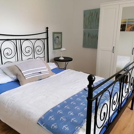 Ferienwohnung Am Schleswiger Rathaus Bagian luar foto
